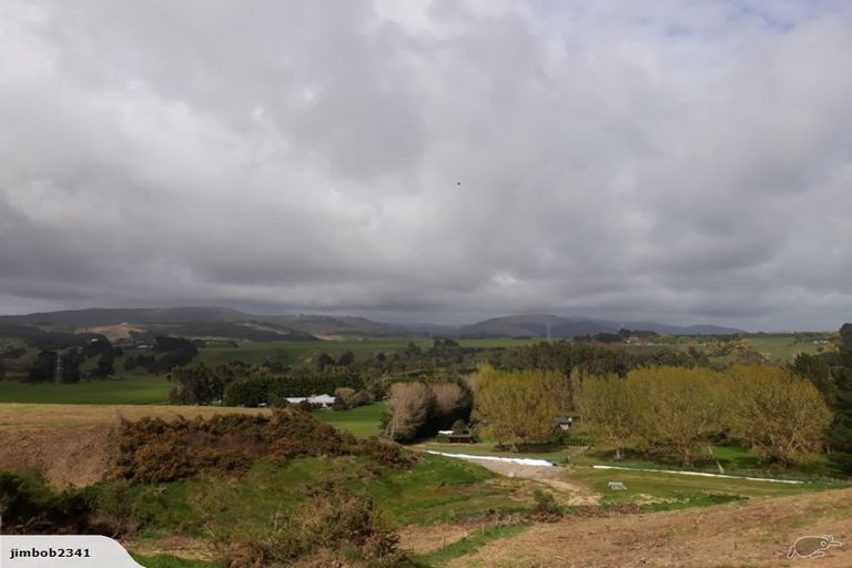 Photo of property in 132 Pacific Drive, Fitzherbert, Palmerston North, 4410