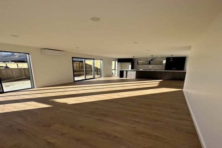 Photo of property in 98 Jack Hanley Drive, Jacks Point, Queenstown, 9371