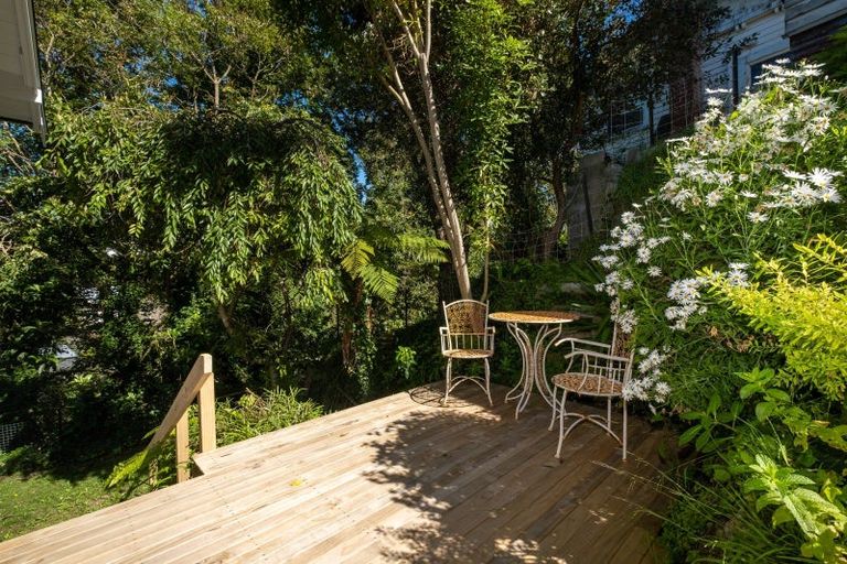 Photo of property in 2 Convent Road, Bluff Hill, Napier, 4110