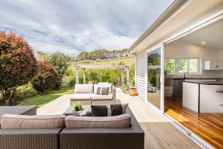 Photo of property in 1300 Waimarama Road, Waimarama, Havelock North, 4294