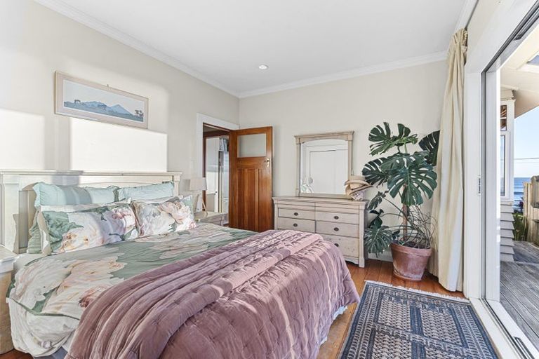 Photo of property in 42 Octavius Place, New Plymouth, 4312