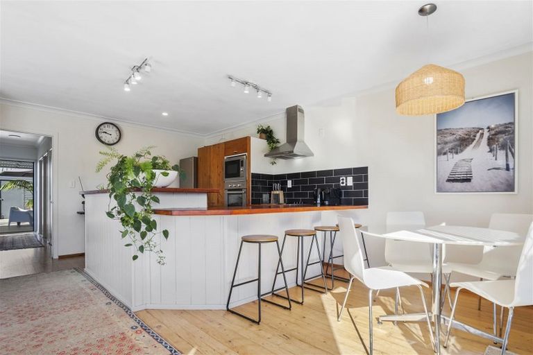 Photo of property in 17 Brighton Road, Waihi Beach, 3611