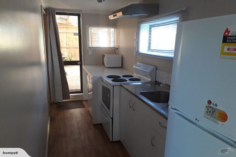 Photo of property in 142 Edgewater Drive, Pakuranga, Auckland, 2010