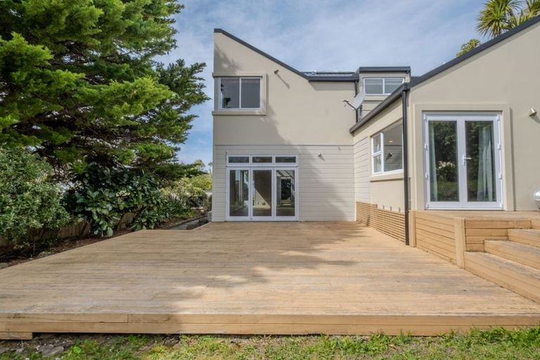 Photo of property in 9b Kinsey Terrace, Clifton, Christchurch, 8081