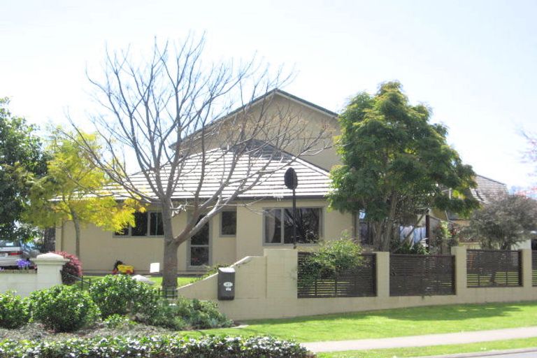 Photo of property in 2 Kildonan Place, Bethlehem, Tauranga, 3110