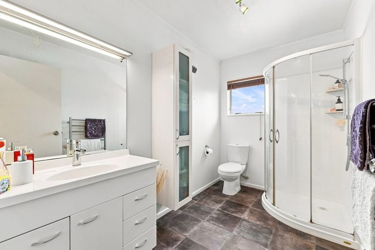 Photo of property in 5 Eaton Crescent, Otamatea, Whanganui, 4500