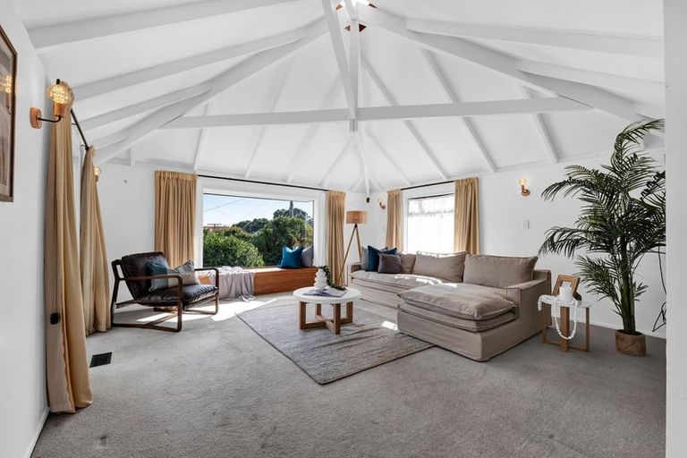 Photo of property in 15f Glen Almond Street, New Plymouth, 4310