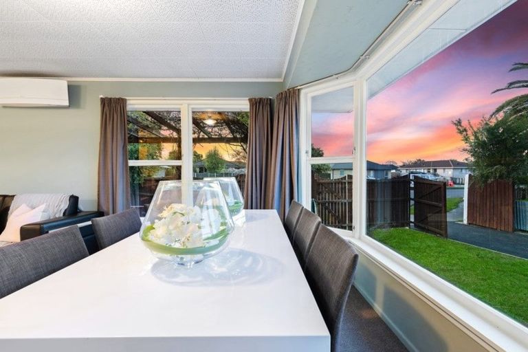 Photo of property in 15 Tralee Place, Bishopdale, Christchurch, 8053