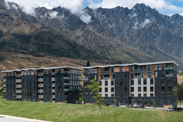 Photo of property in Kawarau Residences, 302/16 Mountain Ash Drive, Frankton, Queenstown, 9300