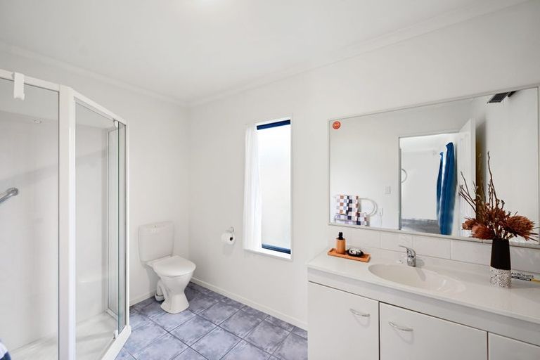 Photo of property in 36 Cairns Crescent, Rototuna, Hamilton, 3210