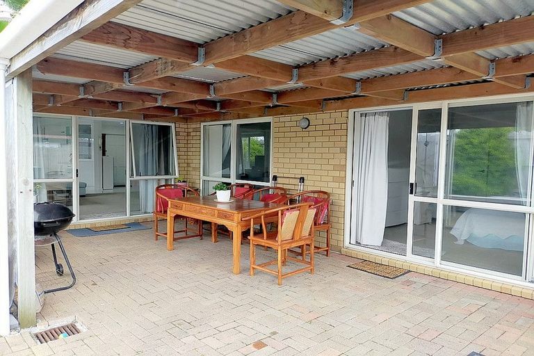 Photo of property in 2/8 Bowscale Place, Northpark, Auckland, 2013