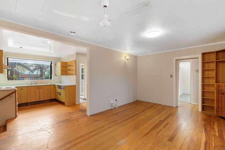 Photo of property in 11a Woodvale Road, Glen Eden, Auckland, 0602