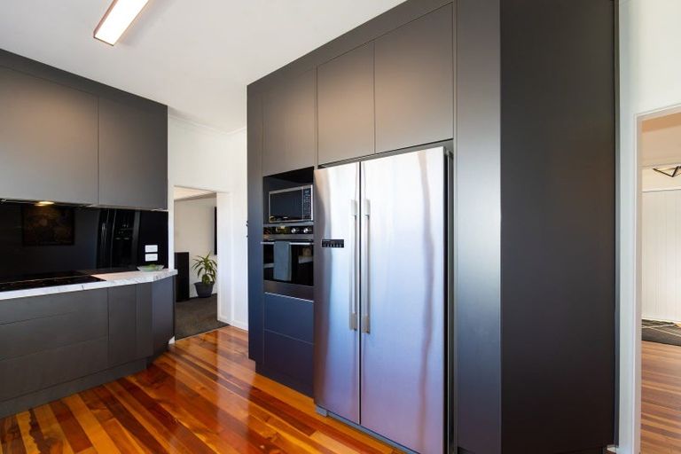 Photo of property in 113 Taradale Road, Onekawa, Napier, 4110