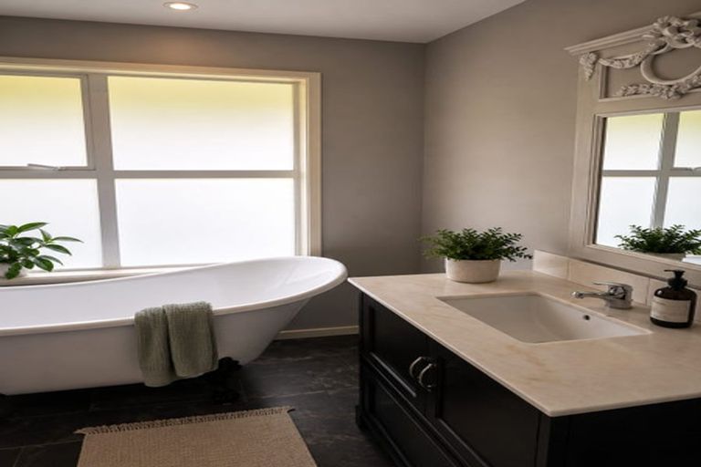 Photo of property in 303a Otumoetai Road, Otumoetai, Tauranga, 3110