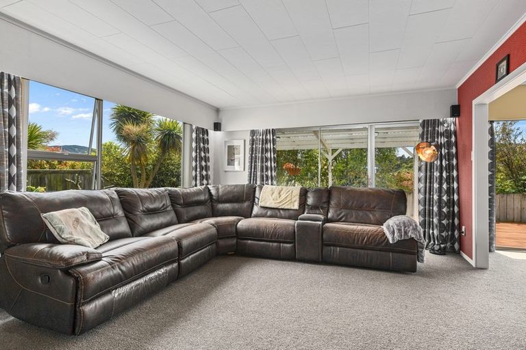 Photo of property in 11 Glenrae Grove, Silverstream, Upper Hutt, 5019