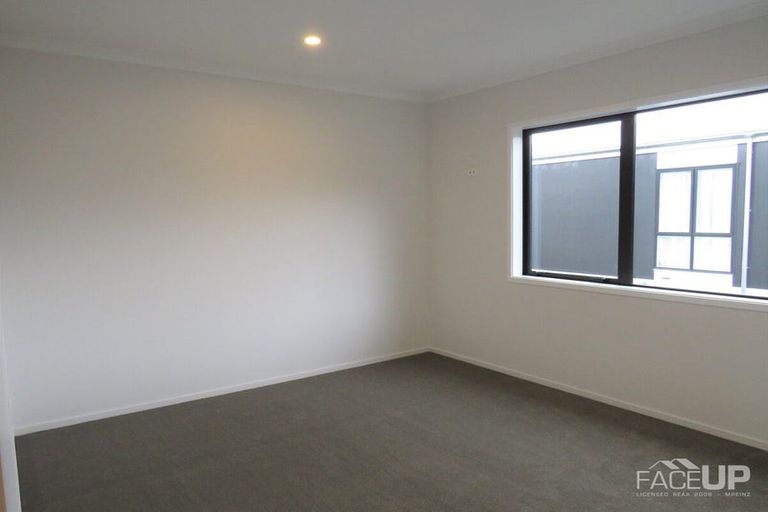 Photo of property in 11 Pukewhero Rise, Westgate, Auckland, 0614