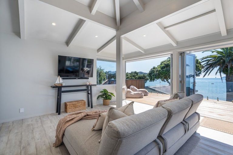 Photo of property in 115 Buffalo Beach Sh25 Road, Whitianga, 3510