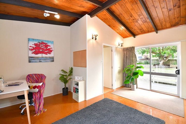 Photo of property in 26 Kawau View Road, Snells Beach, 0920