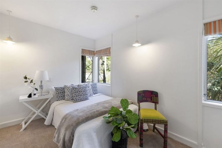 Photo of property in 25 Valley Road, Cashmere, Christchurch, 8022