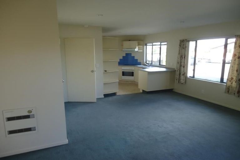 Photo of property in 1/90 Picton Avenue, Riccarton, Christchurch, 8011