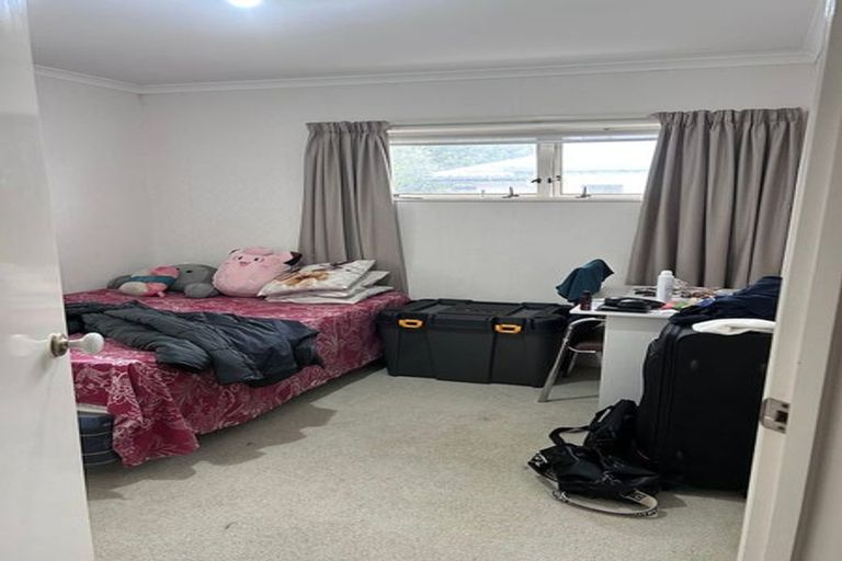 Photo of property in 53 Palmcrest Grove, Highland Park, Auckland, 2010