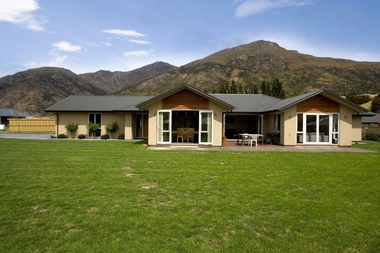 Photo of property in 47 Onslow Road, Lake Hayes, Queenstown, 9304
