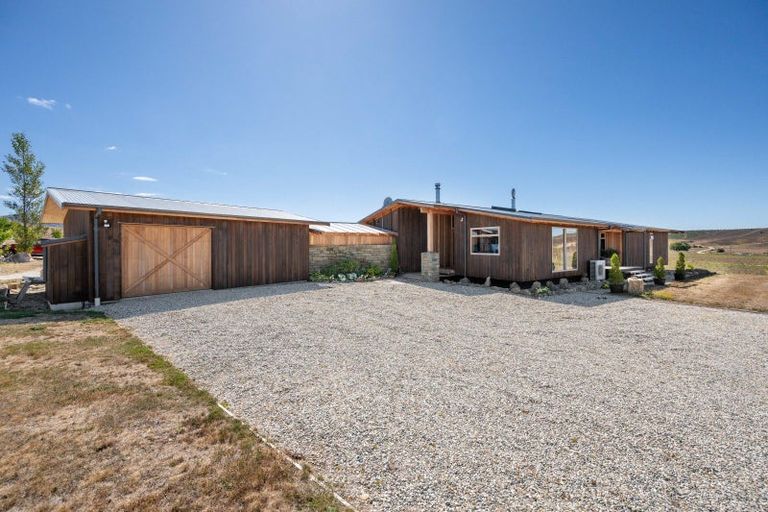 Photo of property in 163 Golden Road, Springvale, Alexandra, 9393