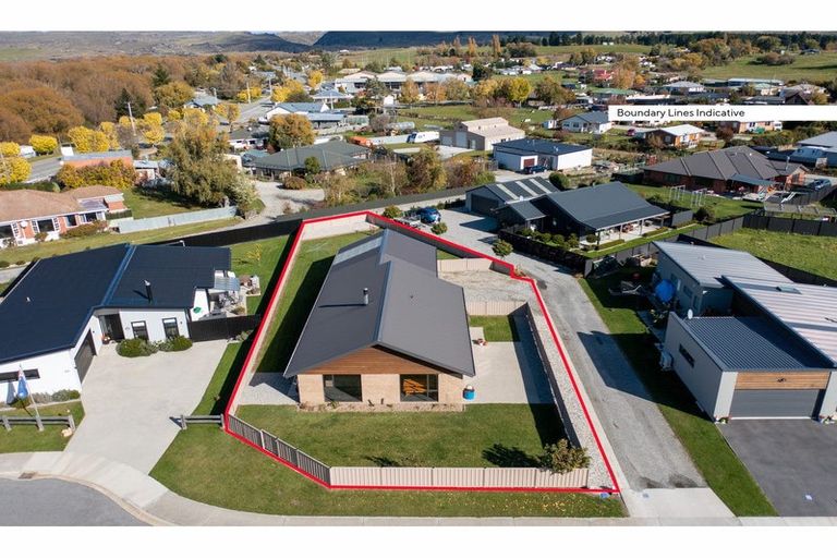 Photo of property in 28 Plunket Street, Omakau, 9376