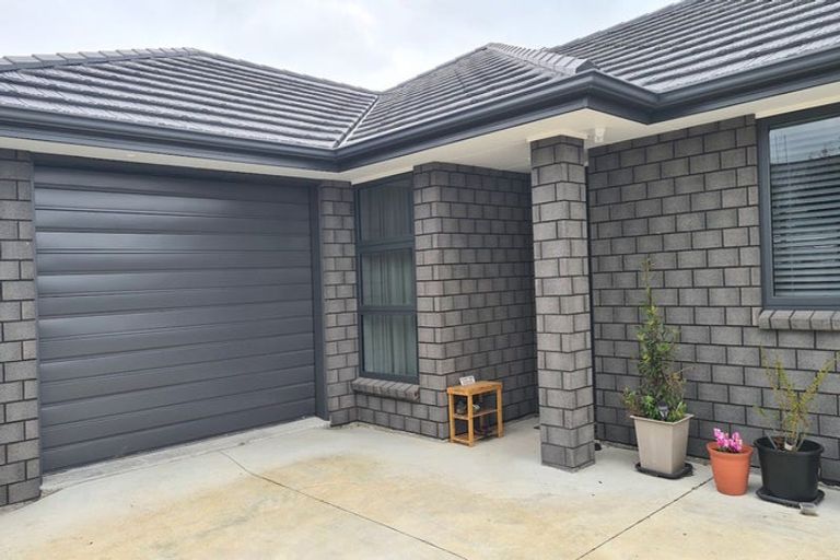 Photo of property in 12 Potaka Street, Marton, 4710
