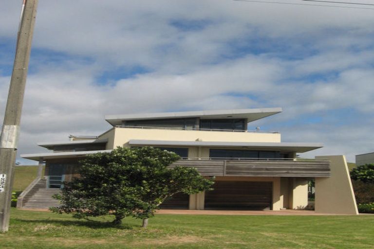 Photo of property in 45 Aubrey Road, Pataua North, Whangarei, 0175