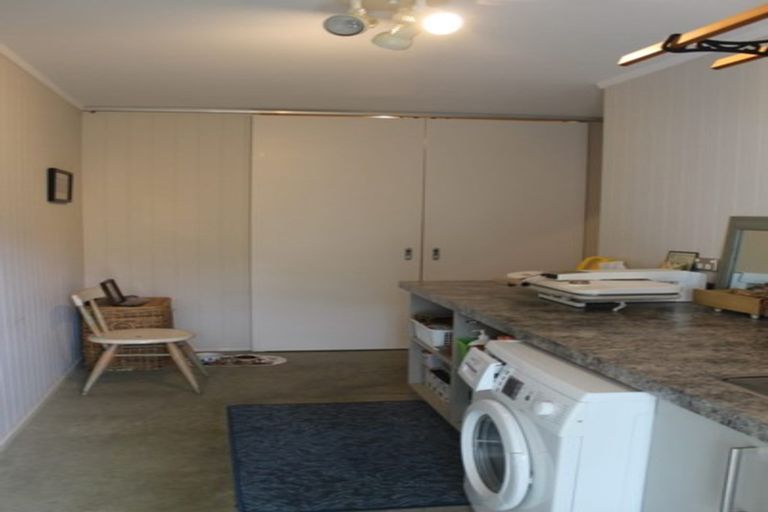 Photo of property in 61 Hurndall Street East, Maungaturoto, 0520