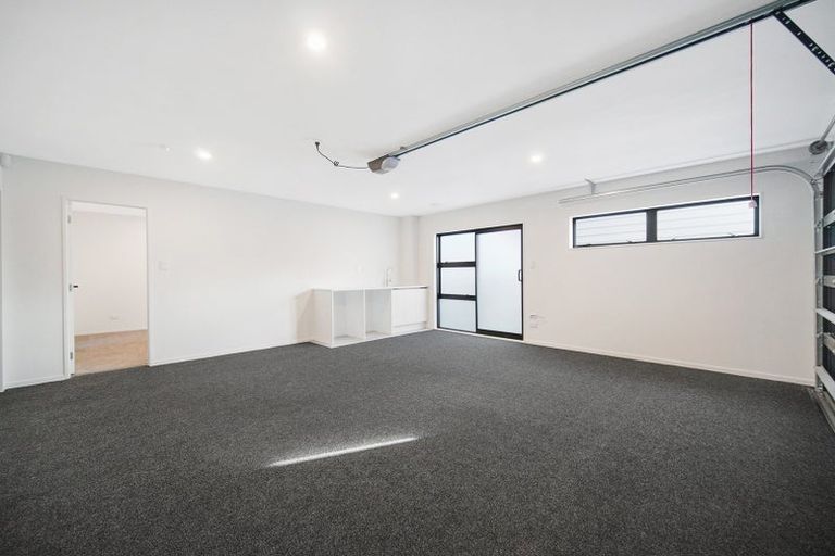 Photo of property in 12 Pleasant Way, Matakatia, Whangaparaoa, 0930