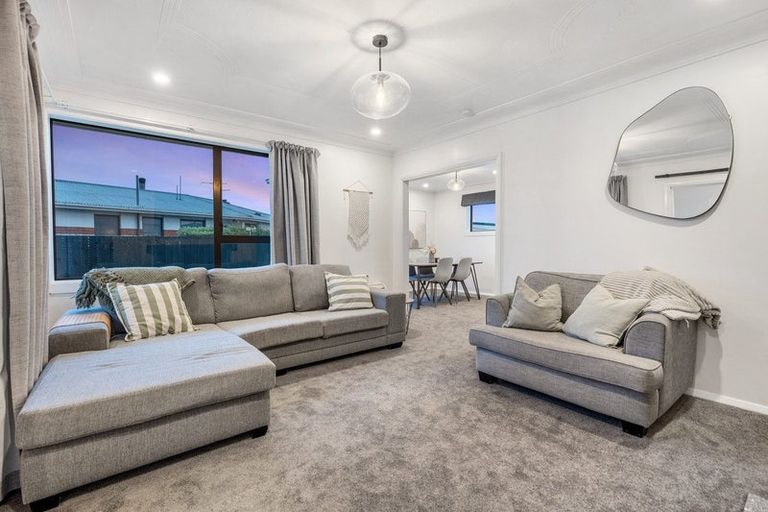 Photo of property in 16 Esk Place, Mosgiel, 9024