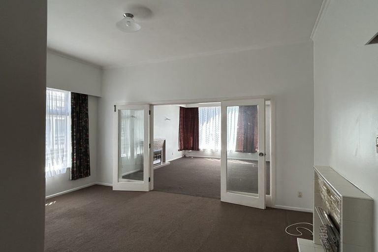 Photo of property in 126 Coutts Street, Kilbirnie, Wellington, 6022