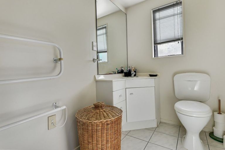 Photo of property in 21 Ayrshire Drive, Grandview Heights, Hamilton, 3200