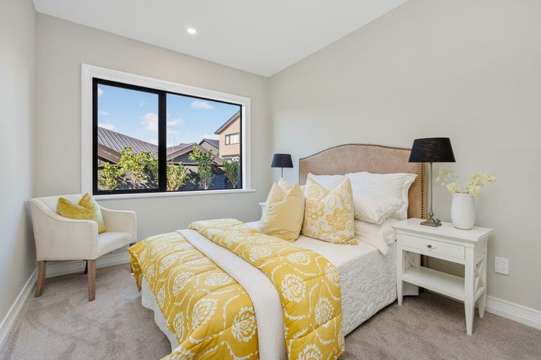 Photo of property in 9 Halcyon Bay Lane, Wainui, 0992
