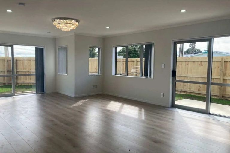 Photo of property in 39a Sunnyside Crescent, Papatoetoe, Auckland, 2025