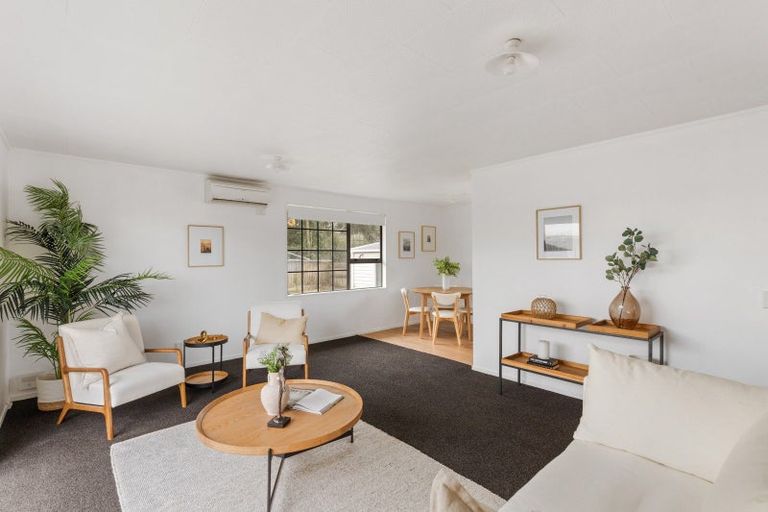 Photo of property in 8 Hamua Place, Waitara, 4320