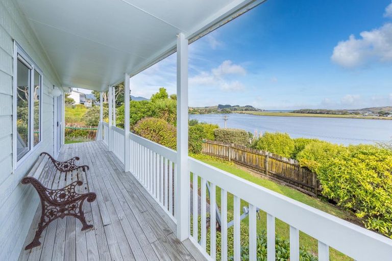 Photo of property in 32 Wainui Road, Raglan, 3225