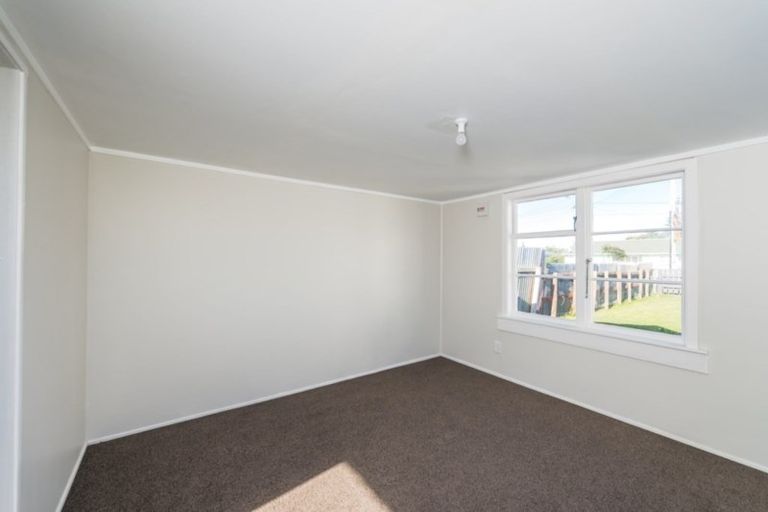 Photo of property in 10 Cornfoot Street, Castlecliff, Whanganui, 4501