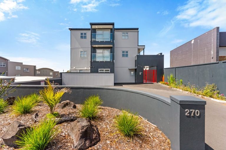 Photo of property in 6/270 Onewa Road, Birkenhead, Auckland, 0626