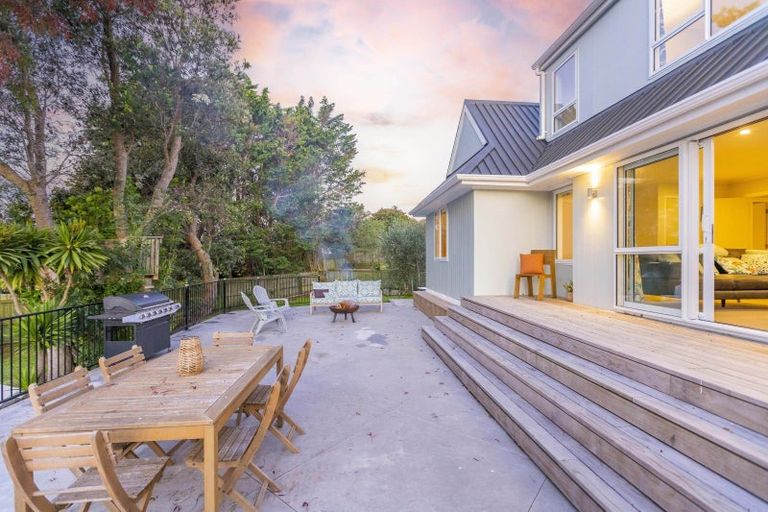 Photo of property in 42 Eatwell Avenue, Paraparaumu Beach, Paraparaumu, 5032