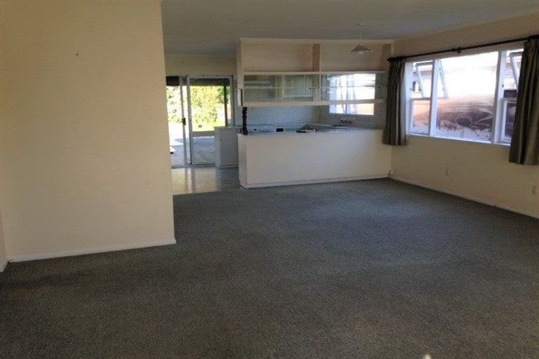 Photo of property in 17 Park Avenue, Waikanae, 5036