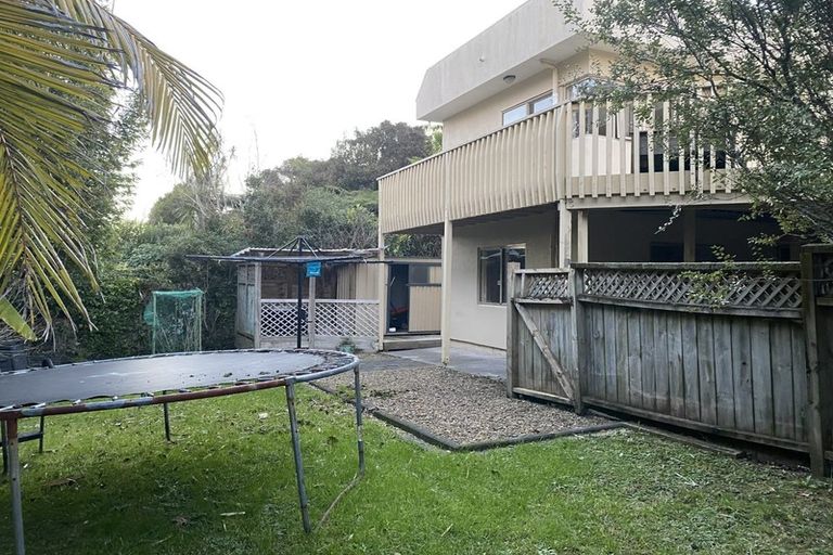 Photo of property in 2/78 Carlisle Road, Browns Bay, Auckland, 0632