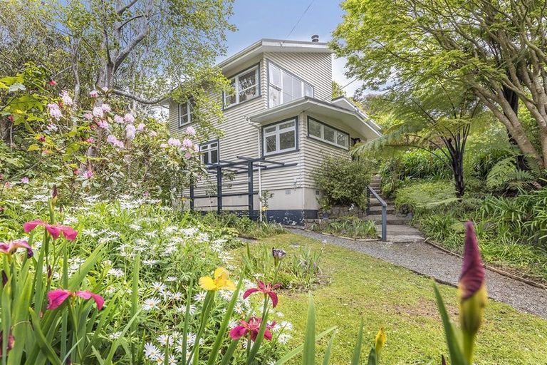 Photo of property in 6 Muri Road, Pukerua Bay, 5026