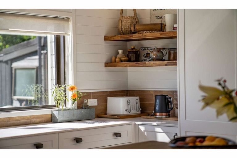 Photo of property in 70 Edmonds Road, Kerikeri, 0293