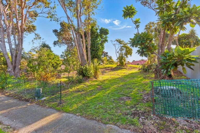 Photo of property in 53 Queens Road, Waikanae Beach, Waikanae, 5036