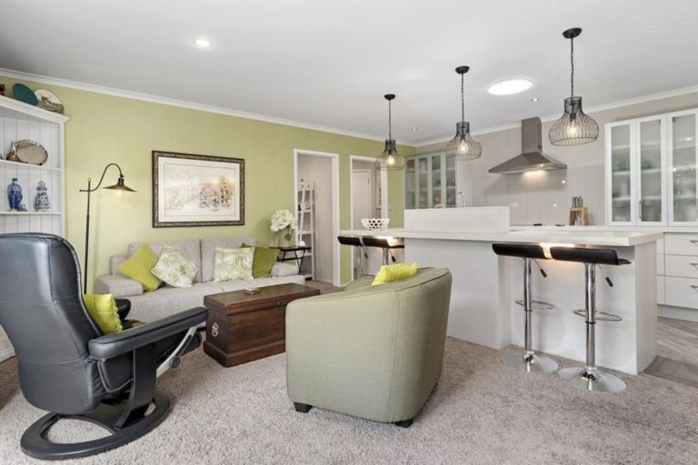 Photo of property in 21 Edwin Grove, Bethlehem, Tauranga, 3110