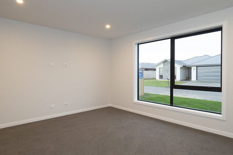 Photo of property in 5 Meadow Lane, Tinwald, Ashburton, 7700