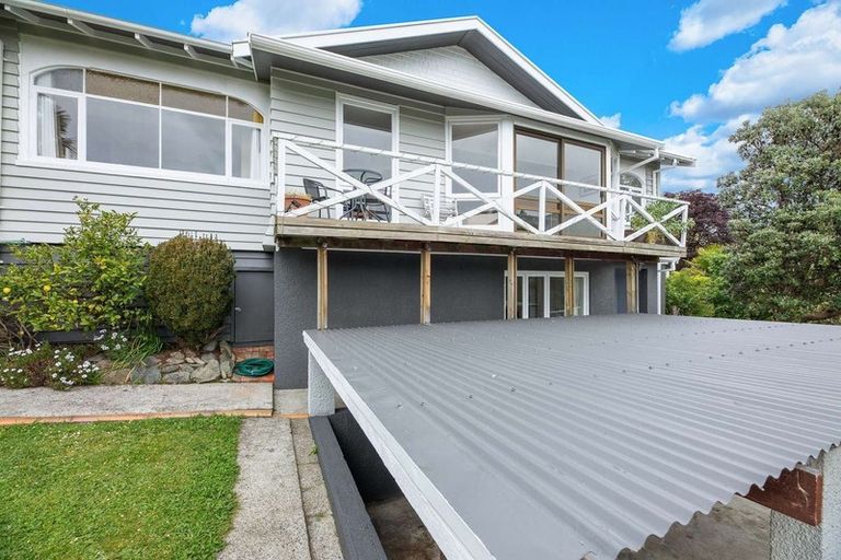 Photo of property in 58 Durham Street, Picton, 7220